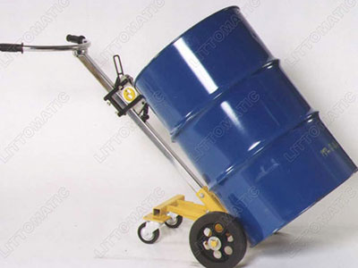 機械式油桶車 機械式油桶車