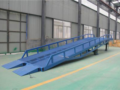 移動式登車橋 移動式登車橋