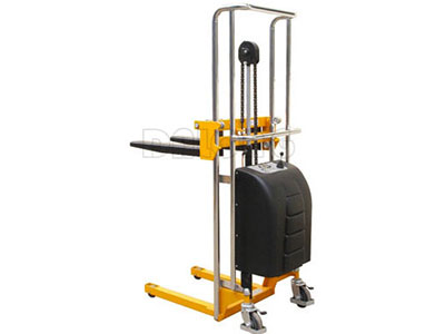 輕型半電動堆高車 輕型半電動堆高車